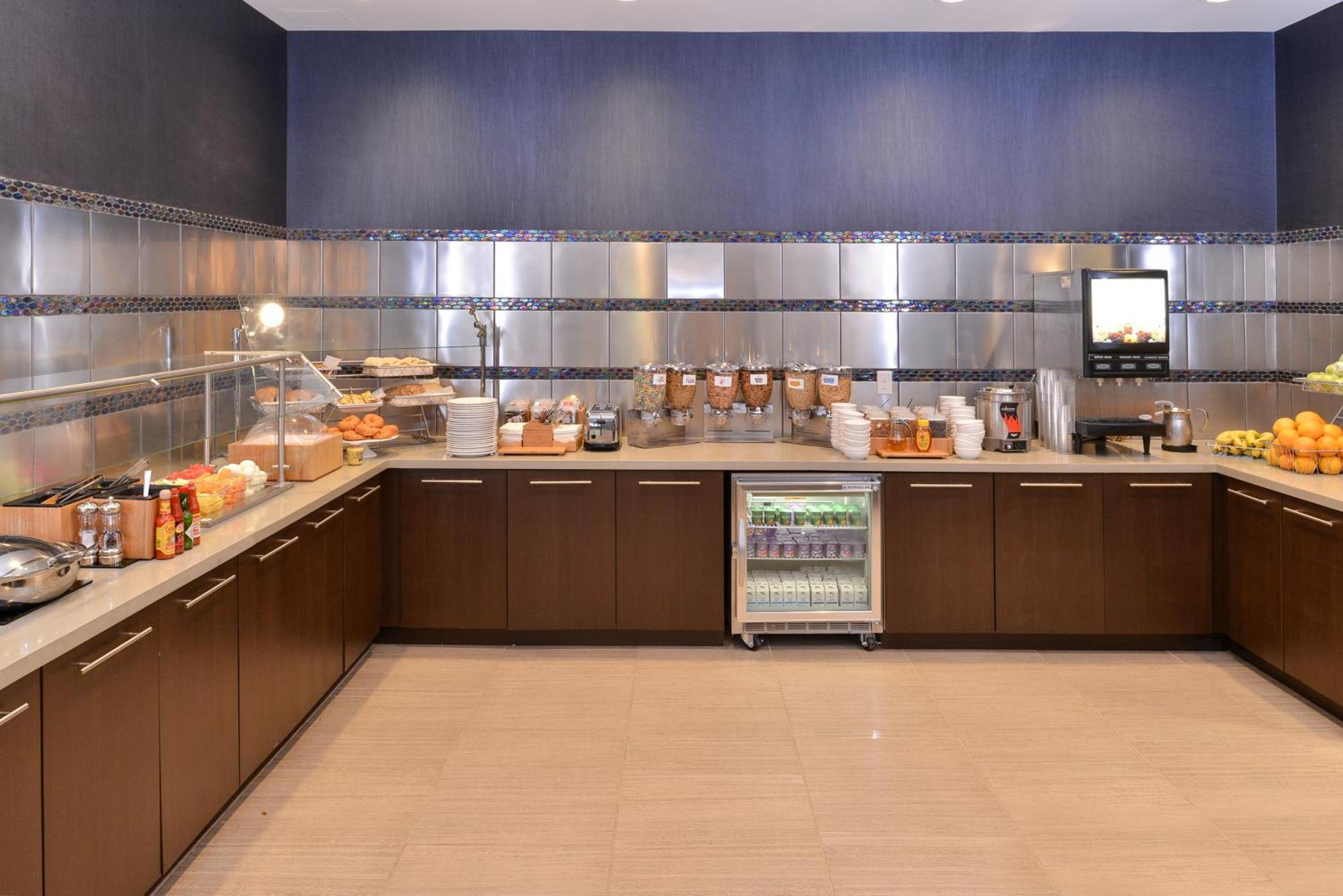 Springhill Suites By Marriott Raleigh Кари Екстериор снимка